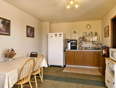 Super 8 By Wyndham Bowman Hotel Exterior foto